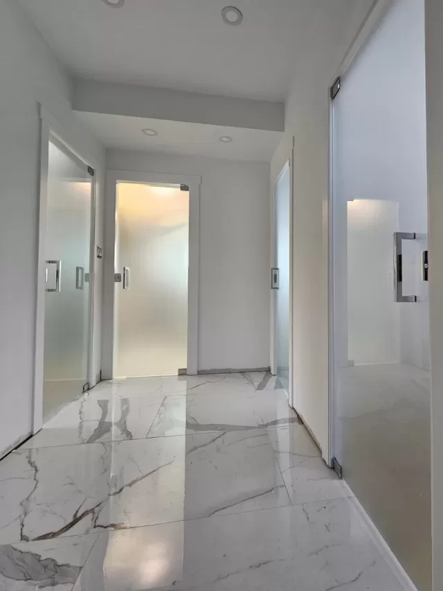 Door & Window Glass Installation in Miami